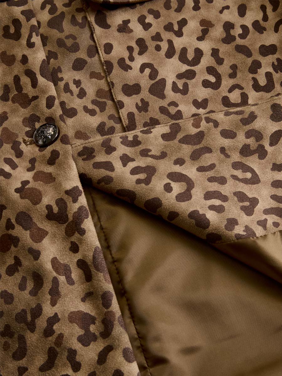 Casaco retro com estampa de leopardo feito de camurça ecológica 2025