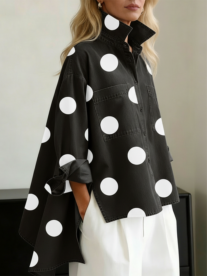 Blusa de ganga elegante com estampado artístico de bolinhas e gola alta