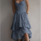Vestido midi branco retro boho com espartilho em camadas e detalhes em renda.